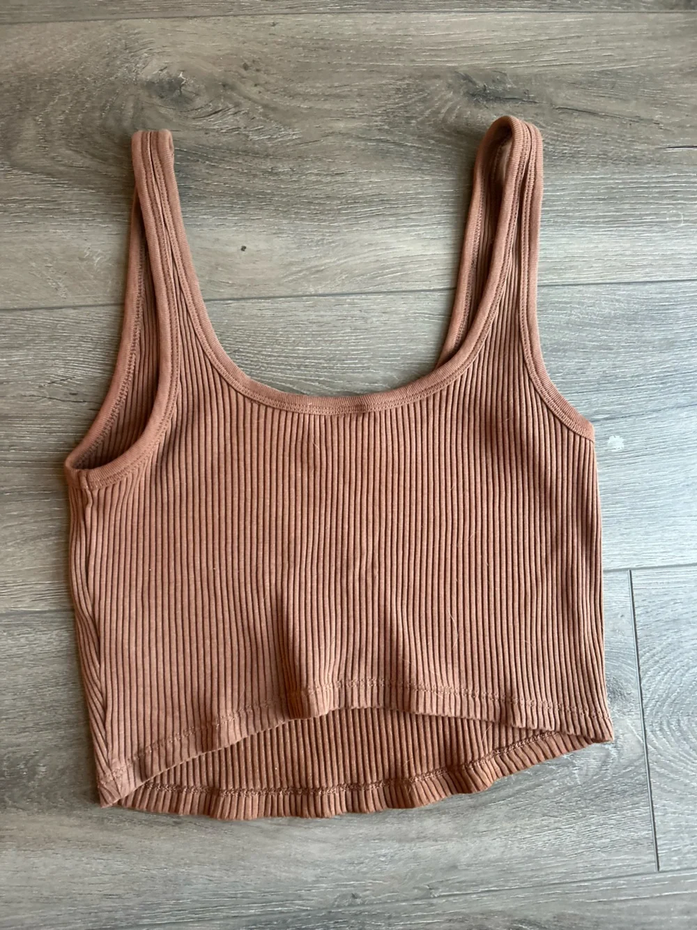 Old Navy Brown Ribbed Scoop Neck Tank Top - Picture 3 of 4